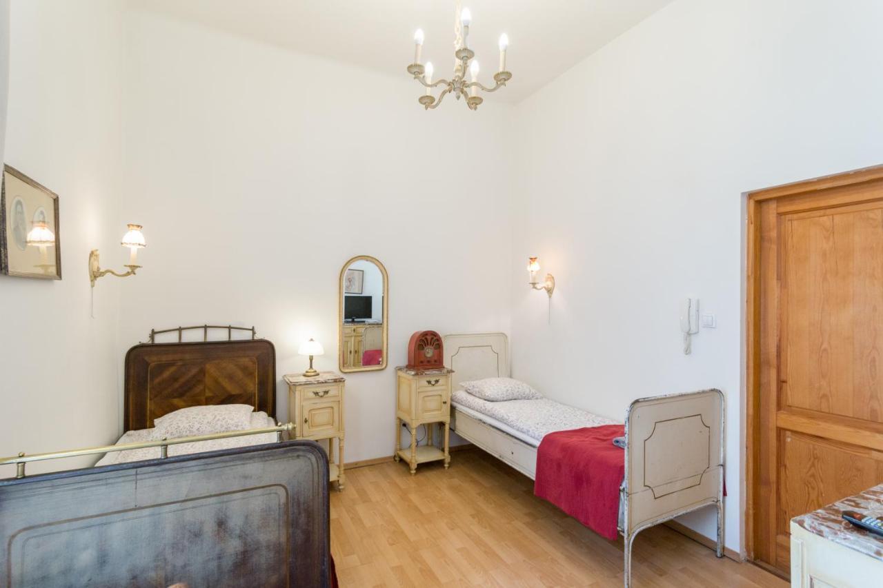 Szeroka 33 D-F By Homeprime Cracovia Exterior foto